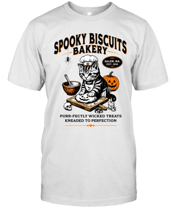 Spooky Biscuits Bakery Cat Kneading Dough Halloween Classic Men's T-shirt
