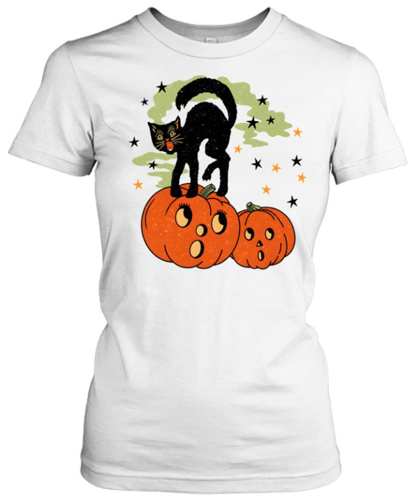 Vintage Retro Halloween Black Cat Hissing On Pumpkins  Classic Women's T-shirt