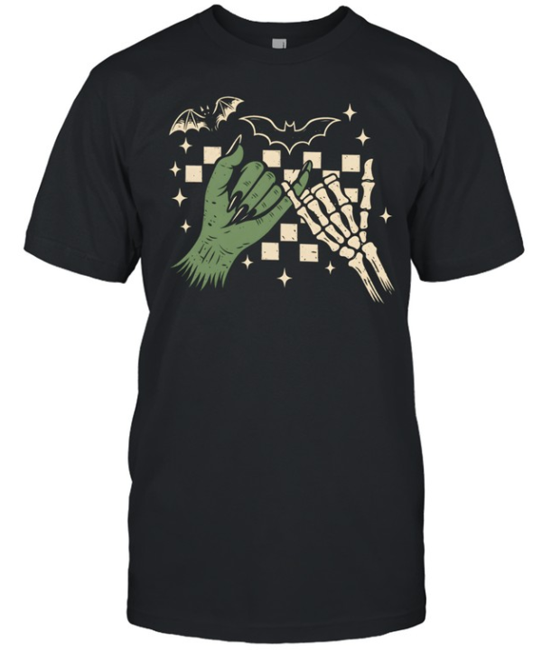 Witch Hand And Skeleton Hand Pinky Promise Checkered Classic Men's T-shirt