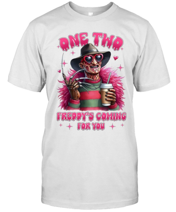 Freddy's Coming For You Pink Feather Boa Coffee Halloween Graphic Classic Men's T-shirt
