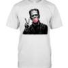 Funny Frankenstein Blowing Bubble Gum Peace Sign Halloween Horror  Classic Men's T-shirt